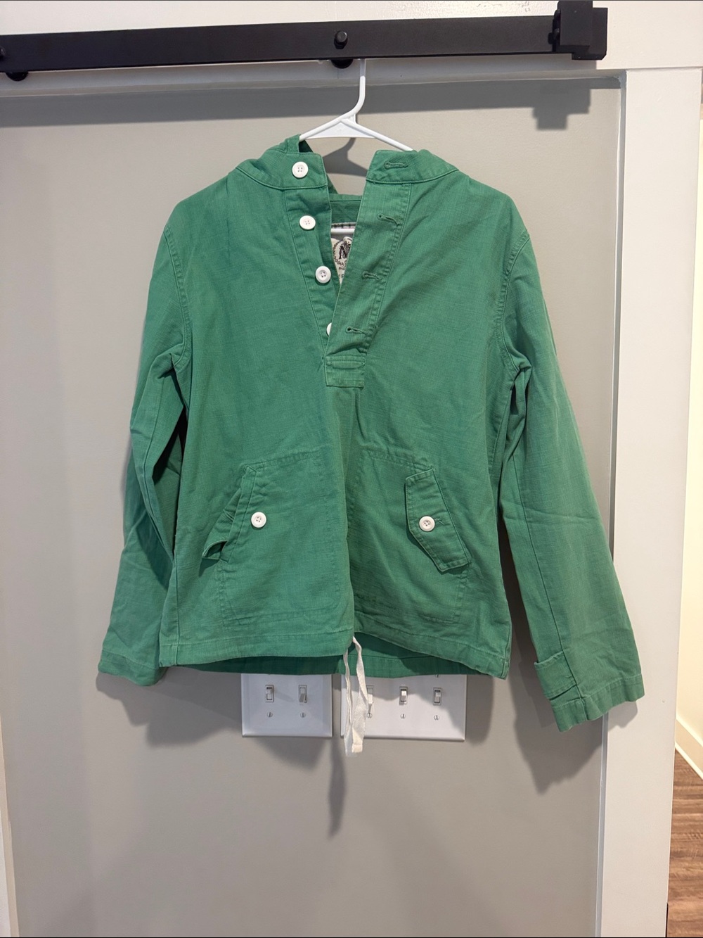 Green Hooded Pullover Jacket
